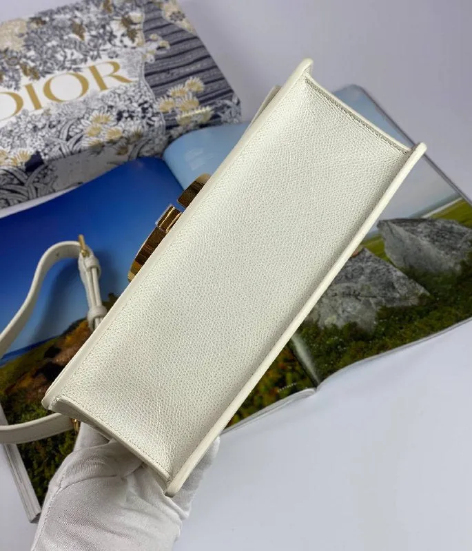 Dior 30 MONTAIGNE BAG white