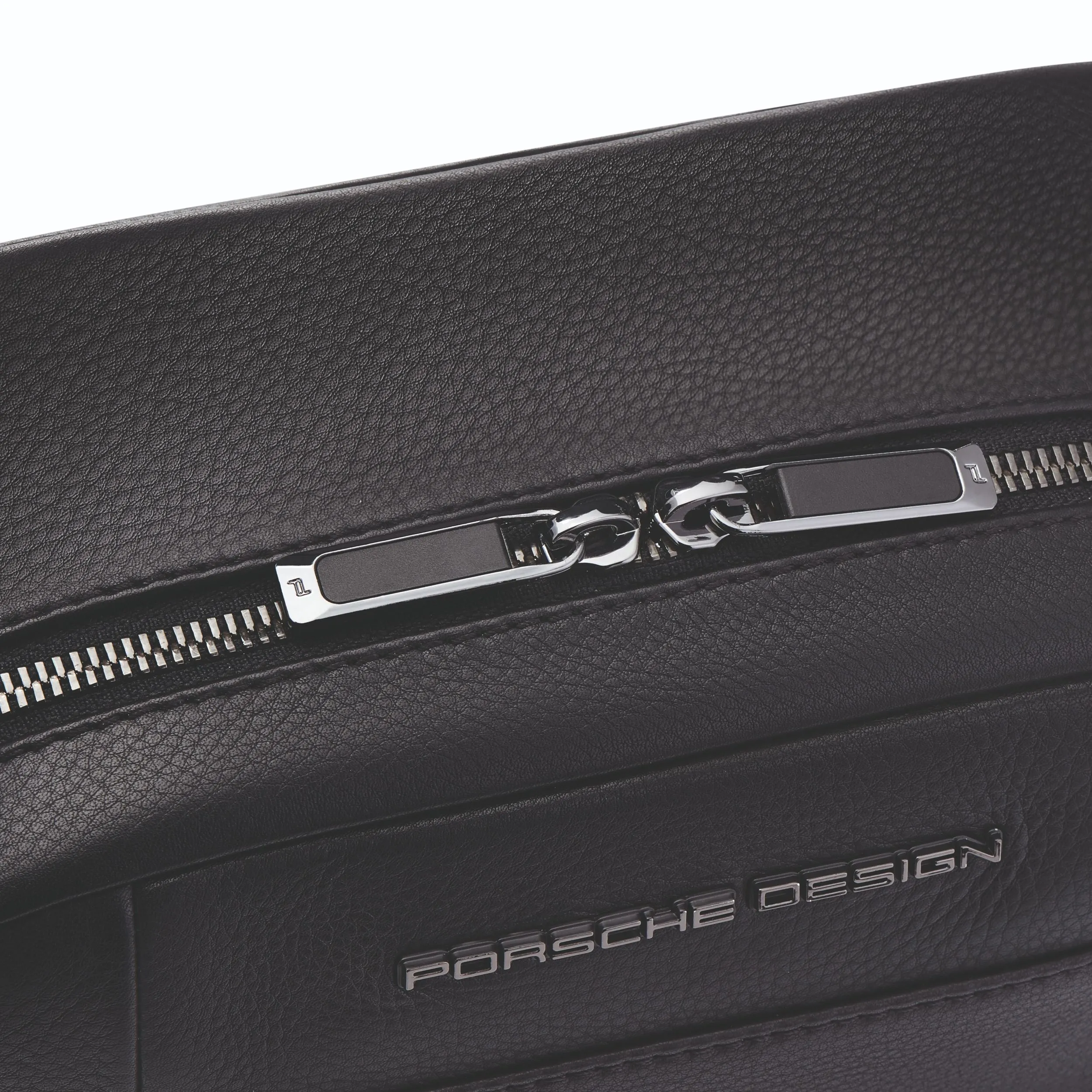 PD Roadster Leather Washbag by BRIC’S