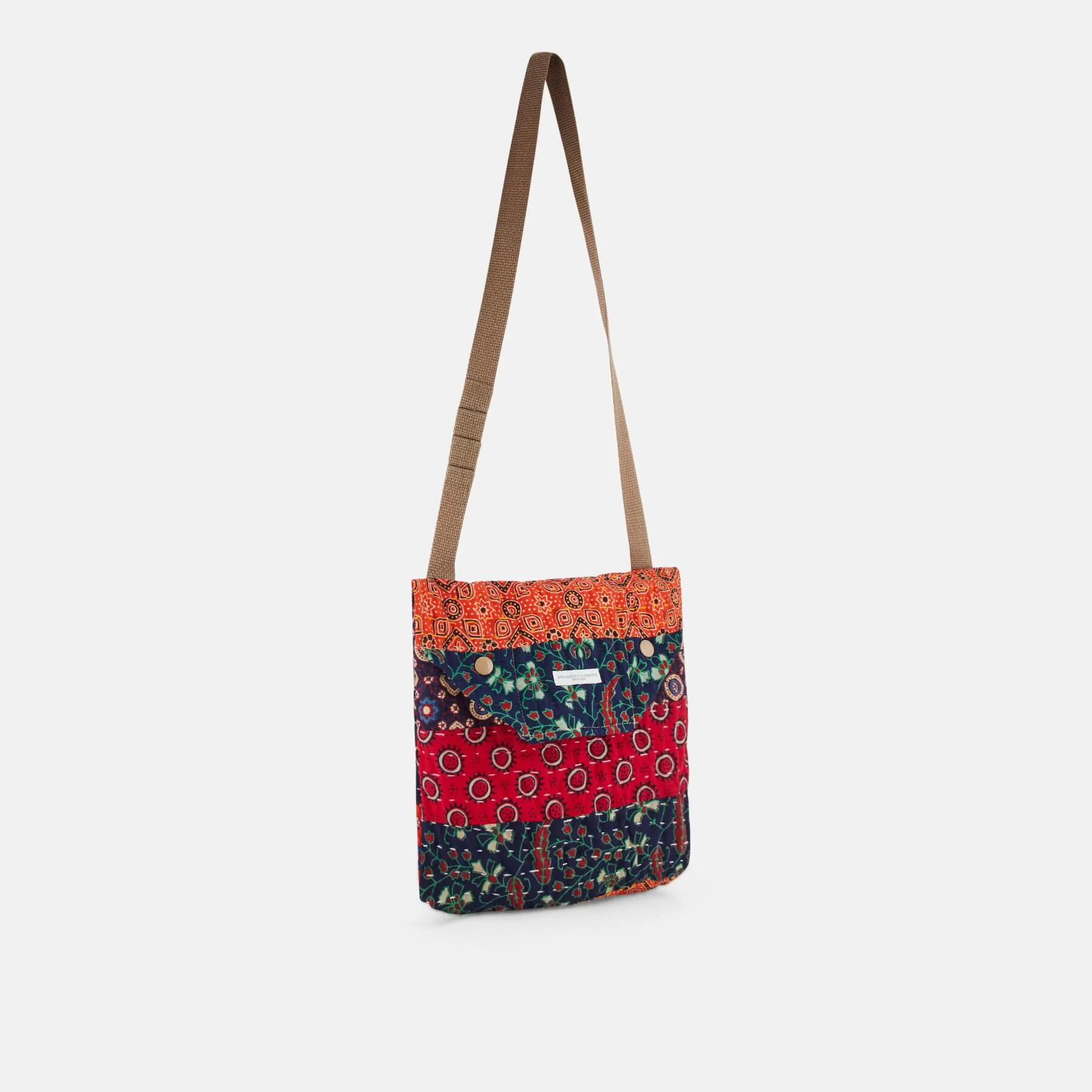 Shoulder pouch