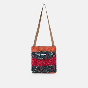 Shoulder pouch