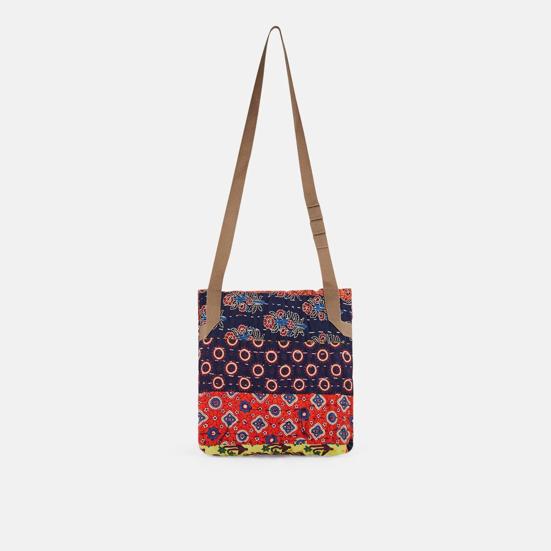 Shoulder pouch