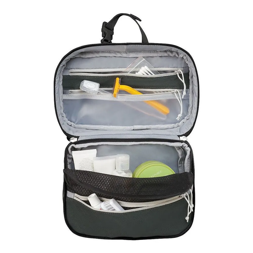 TRANSPORTER HANGING TOILETRY KIT