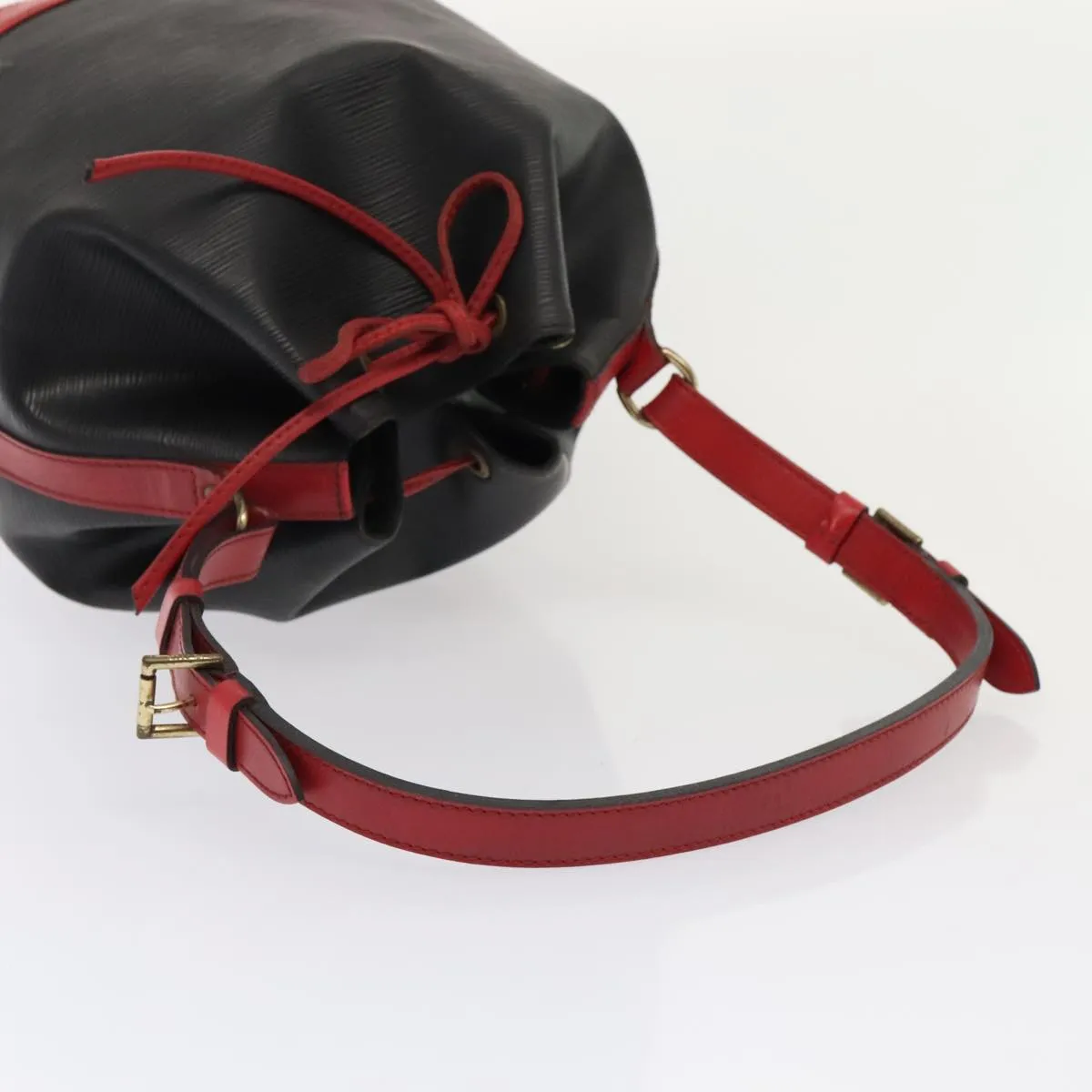 Trendy Inspired Louis Vuitton Epi Noe Shoulder Bag By Color Black Red M44017 Lv Auth 86988
