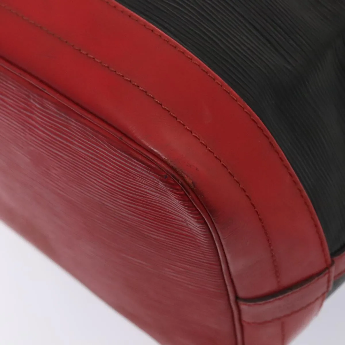Trendy Inspired Louis Vuitton Epi Noe Shoulder Bag By Color Black Red M44017 Lv Auth 86988