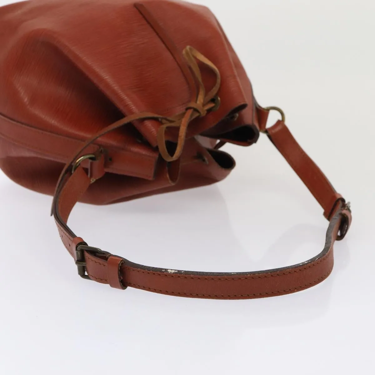 Trendy Inspired Louis Vuitton Epi Petit Noe Shoulder Bag Brown M44103 Lv Auth 87924